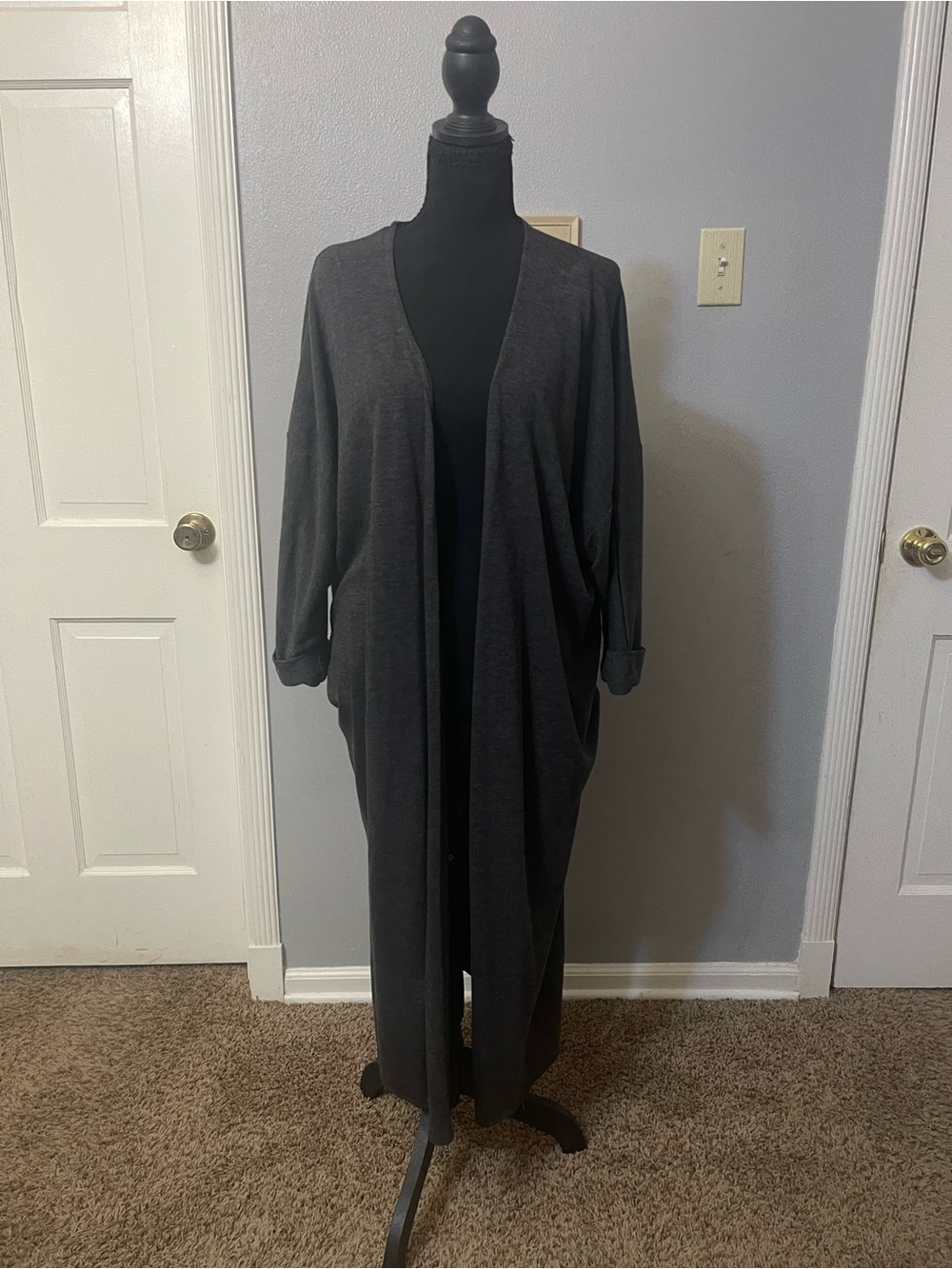 New York and Co charcoal gray 3/4 sleeve cardigan